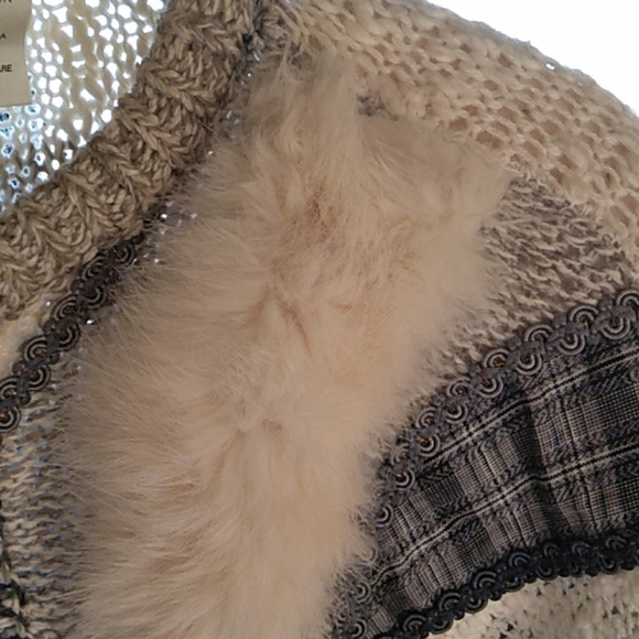 Rabbit fur and wool Vintage sweater sz sm - Picture 4 of 5